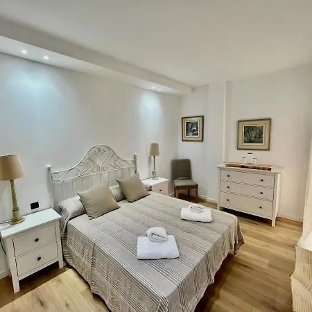 Apartamento New Capuchinos 1 *